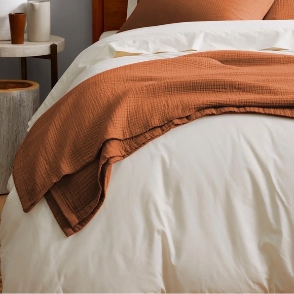 NWT QUINCE Organic Airy Gauze Blanket King Cal King Terracotta 9838 - Picture 3 of 6